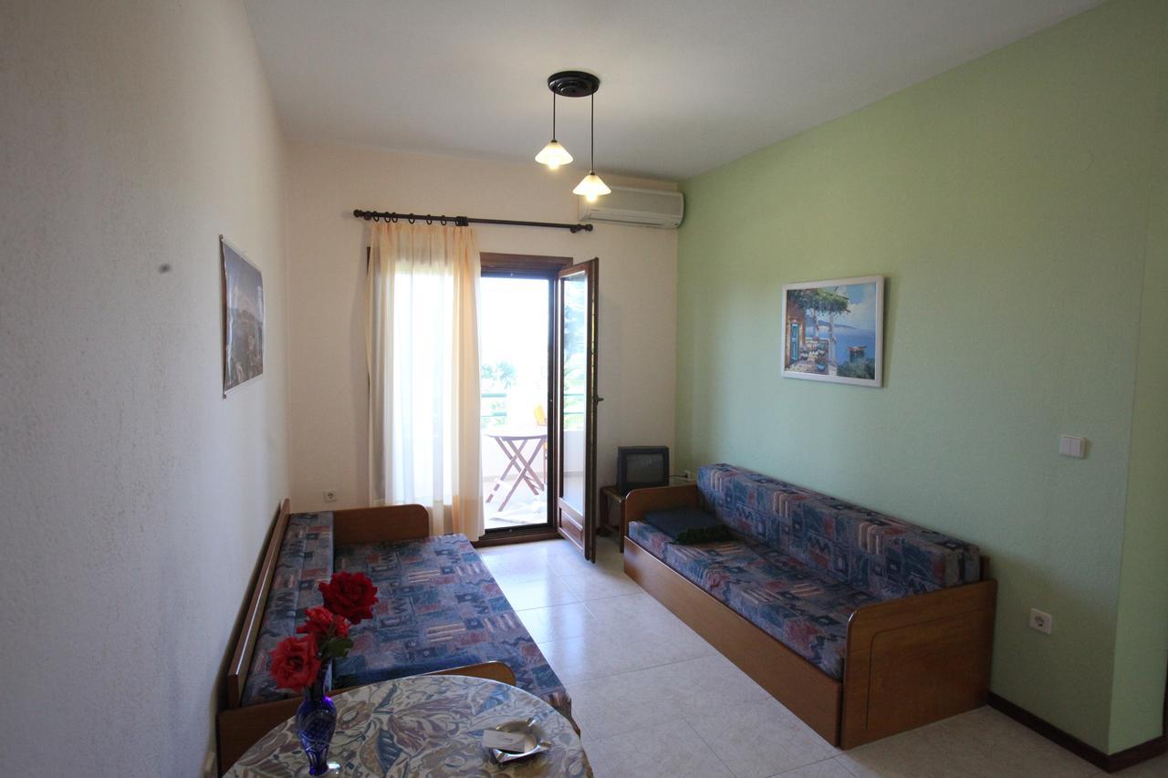 Elena Apartments & Studios Βουρβουρού Εξωτερικό φωτογραφία