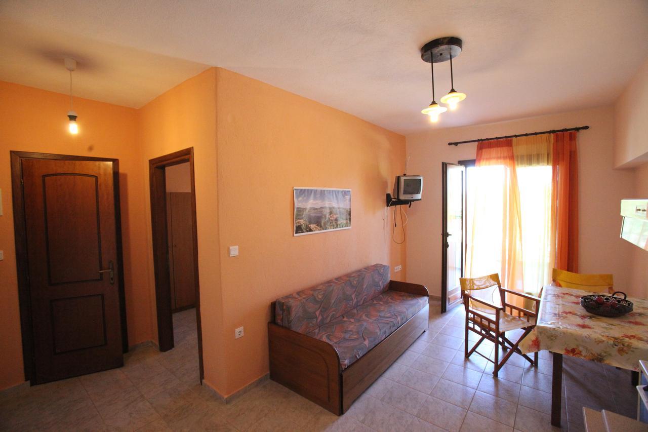 Elena Apartments & Studios Βουρβουρού Εξωτερικό φωτογραφία