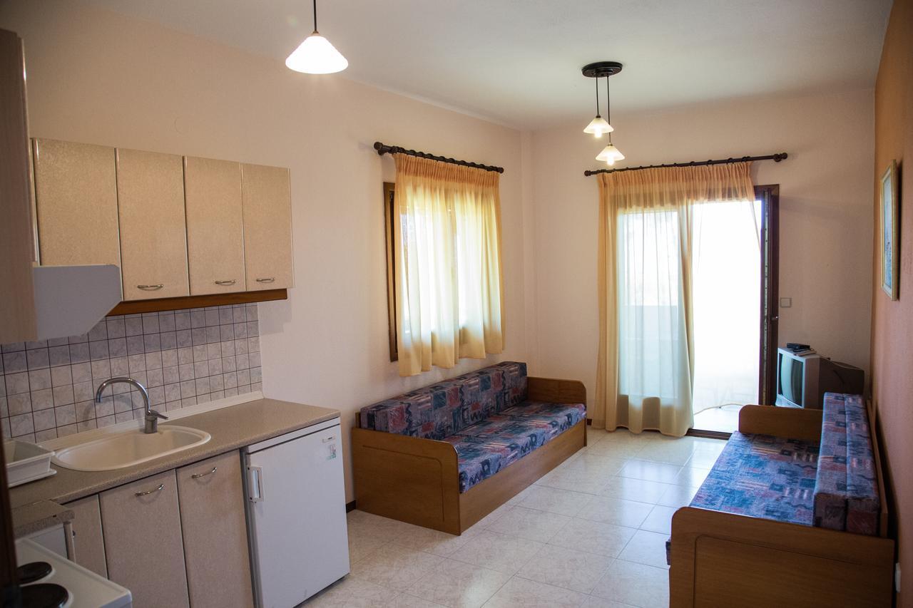Elena Apartments & Studios Βουρβουρού Εξωτερικό φωτογραφία